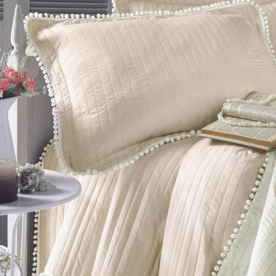 Copriletto E Copriletto Con Pompon King Size