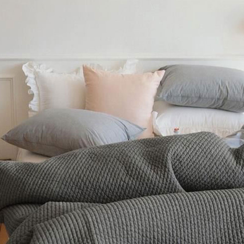 Qual è il principio della sigillatura del set da letto a ultrasuoni e dei fori stenopeici senza cuciture?