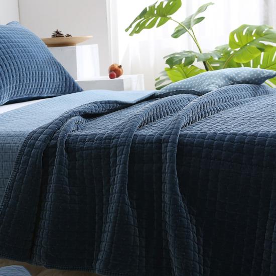 Vantaggi di un set da letto in microfibra
